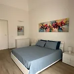 House Nyaraló Marsala