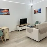 Nyaraló House
